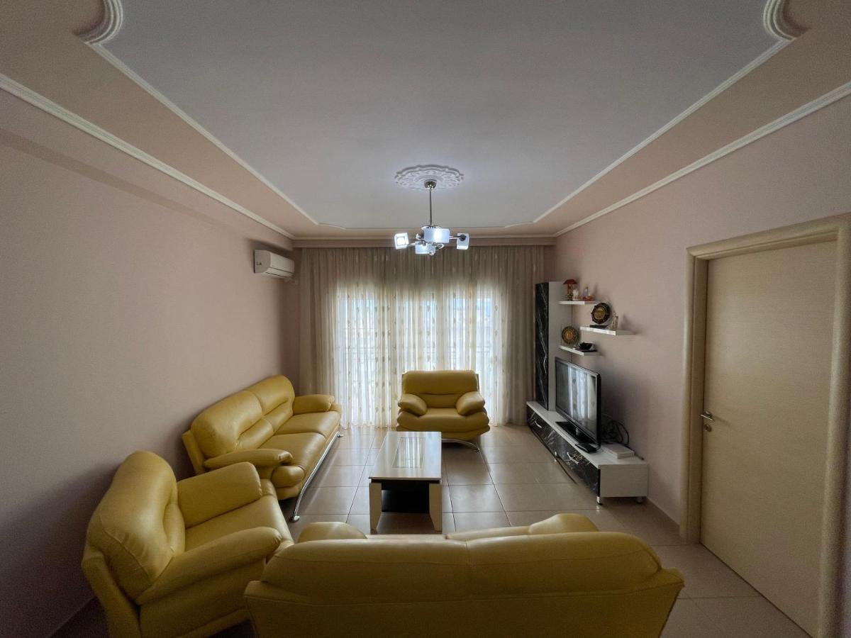 Flower Apartment Sarande Luaran gambar