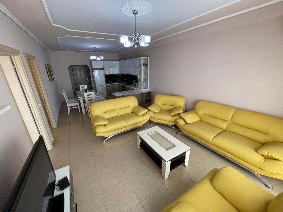Flower Apartment Sarande Luaran gambar